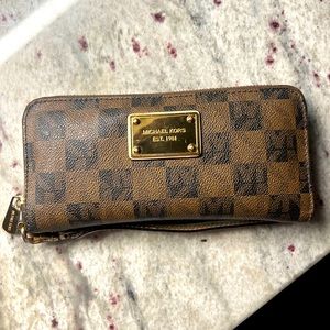 Michael Kors wallet